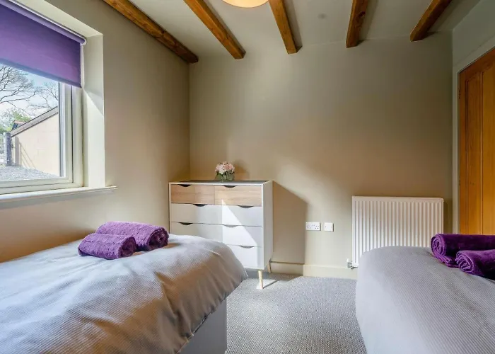 2 Bed In Lancaster Oc-53510 Holiday home