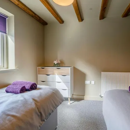 2 Bed In Lancaster Oc-53510 Alojamento de Turismo Selvagem